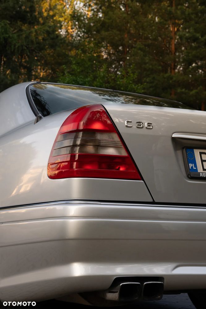 Mercedes-Benz Klasa C 36 AMG - 3