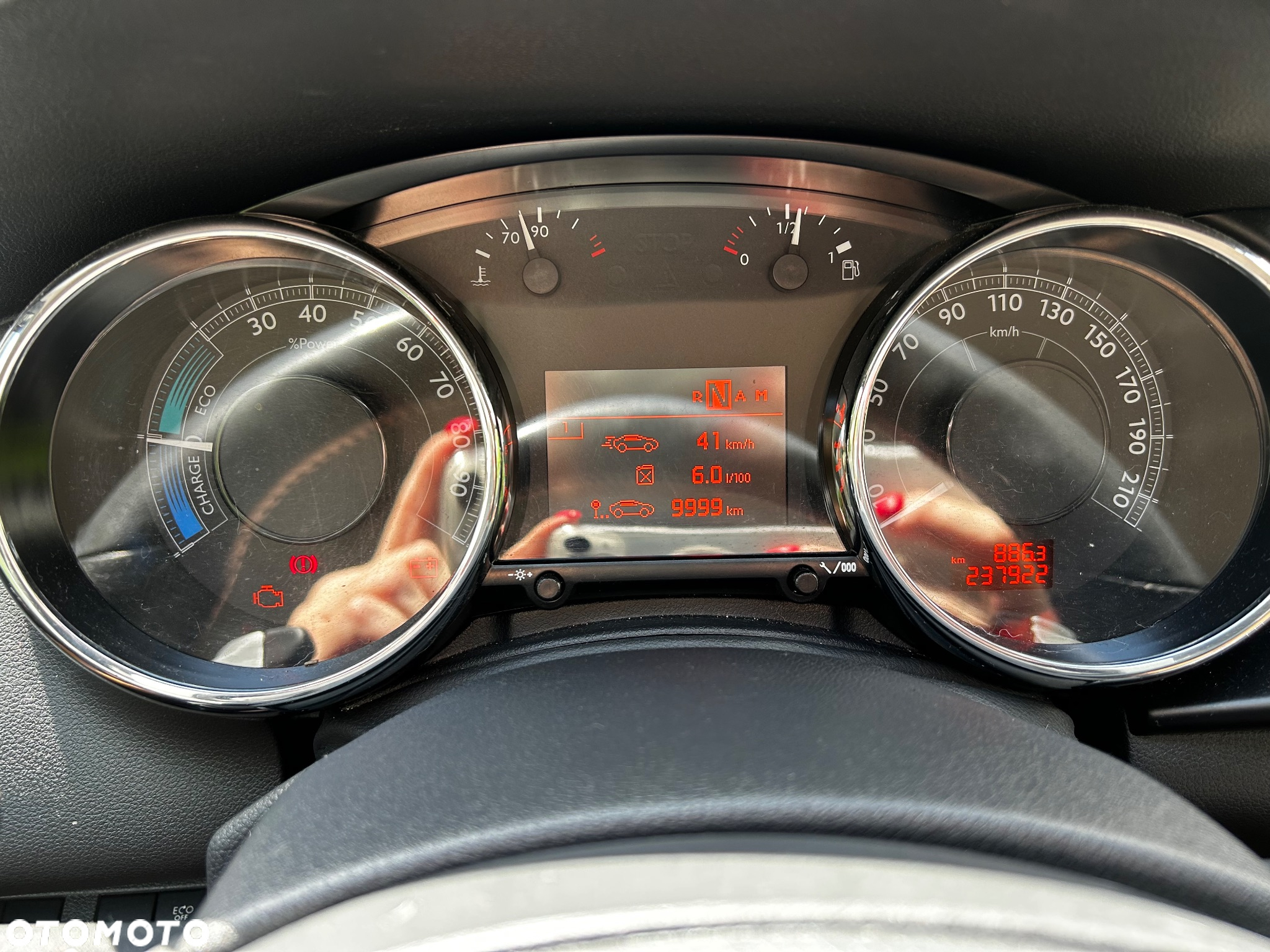 Peugeot 3008 2.0 HDi HYbrid4 - 16