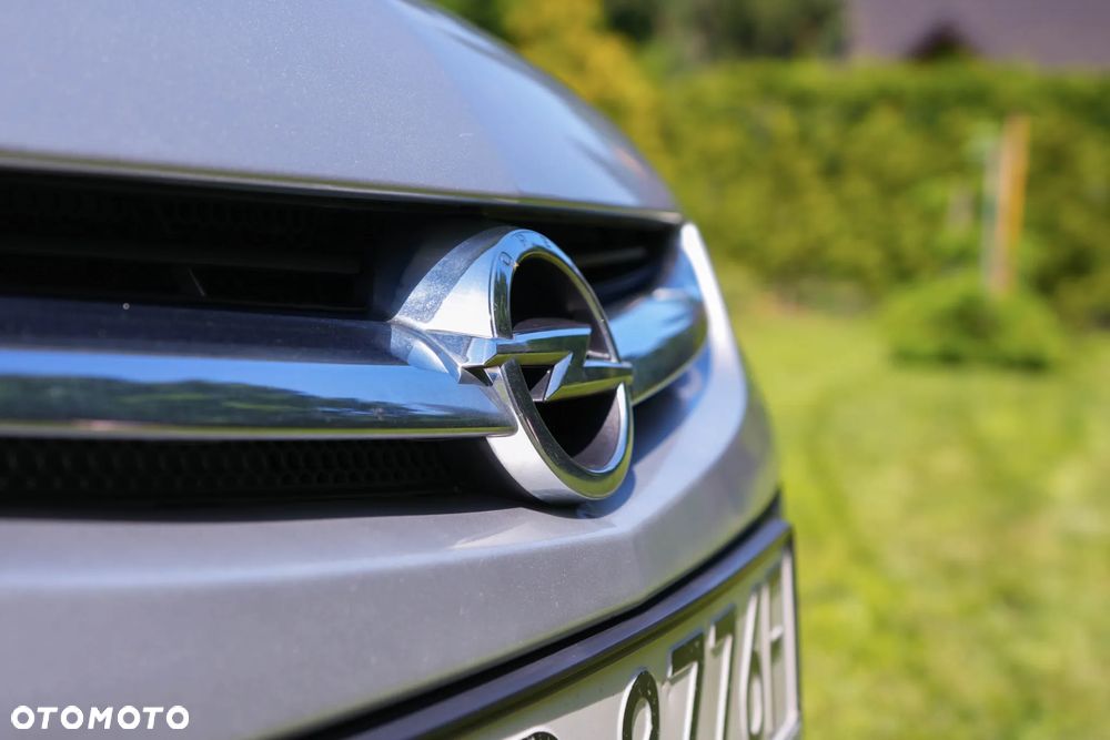 Opel Astra 1.6 Enjoy - 17