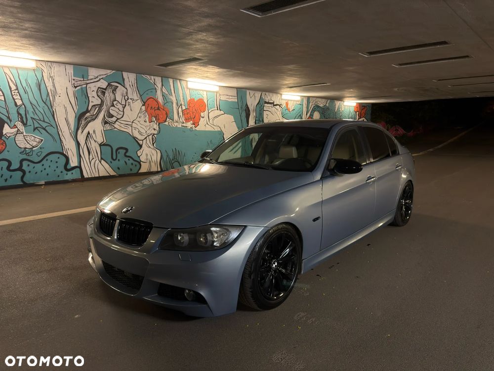 BMW Seria 3 330i - 10