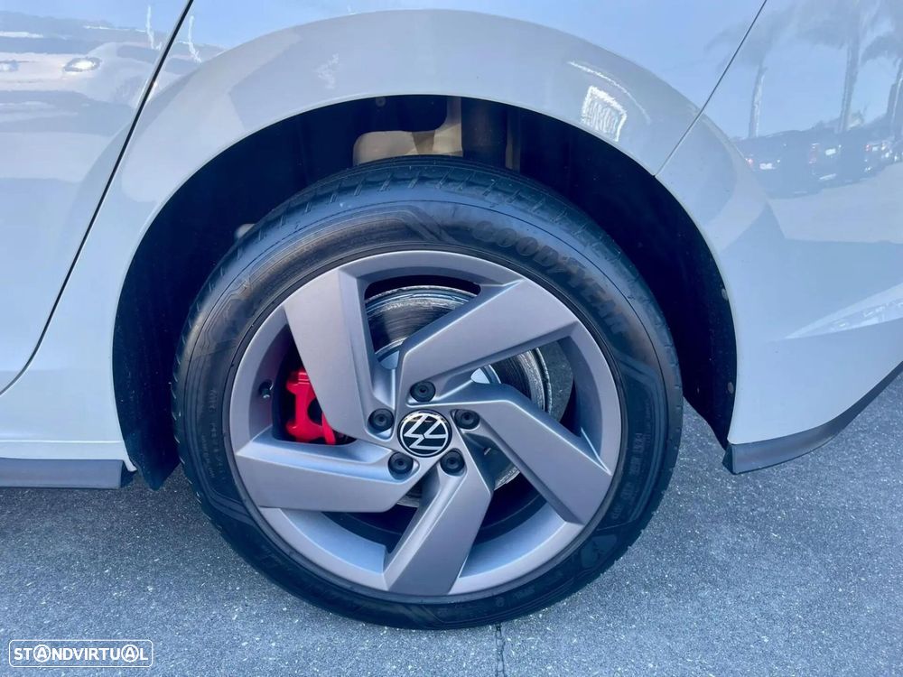 VW Golf 1.4 GTE Plug-In-Hybrid DSG - 8