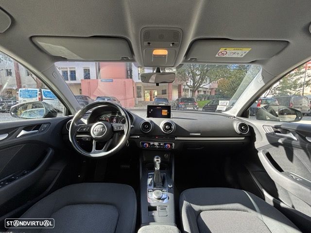 Audi A3 Limousine 30 TDI S tronic - 11