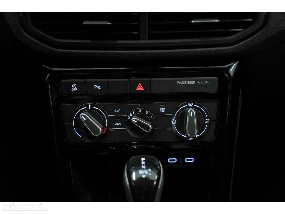 VW T-Cross 1.0 TSI Urban DSG - 10