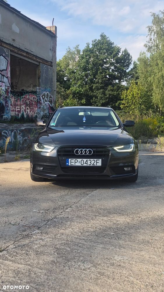 Audi A4 Avant 2.0 TDI DPF clean diesel multitronic S line Sportpaket - 3