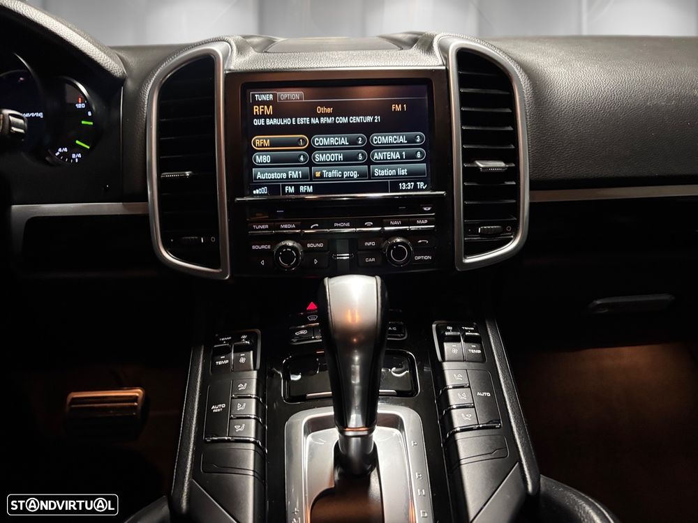 Porsche Cayenne S E-Hybrid - 8