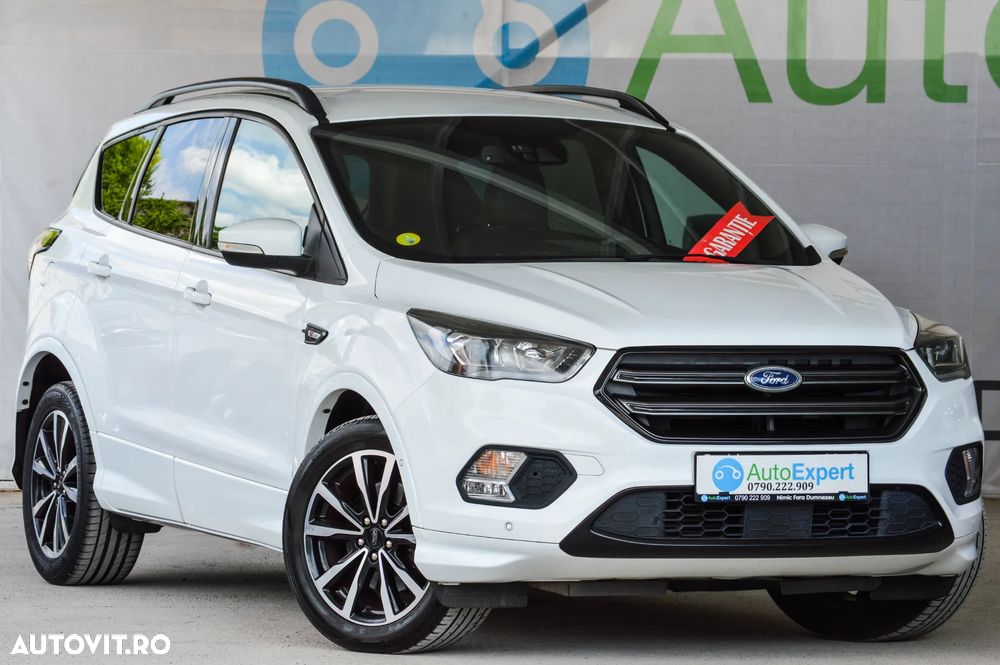 Ford Kuga 2.0 TDCi 2x4 Aut. ST-Line - 38