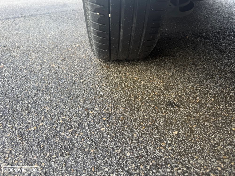 Ford Tourneo Courier 1.0 EcoBoost Titanium - 25