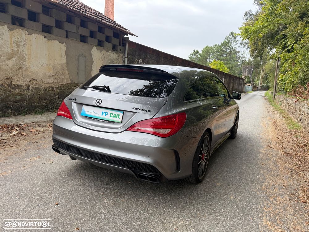 Mercedes-Benz CLA 45 AMG 4Matic 7G-DCT - 3