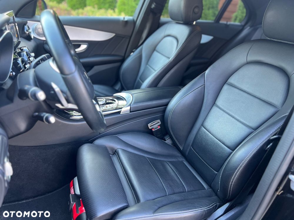 Mercedes-Benz Klasa C 200 4-Matic 7G-TRONIC - 24