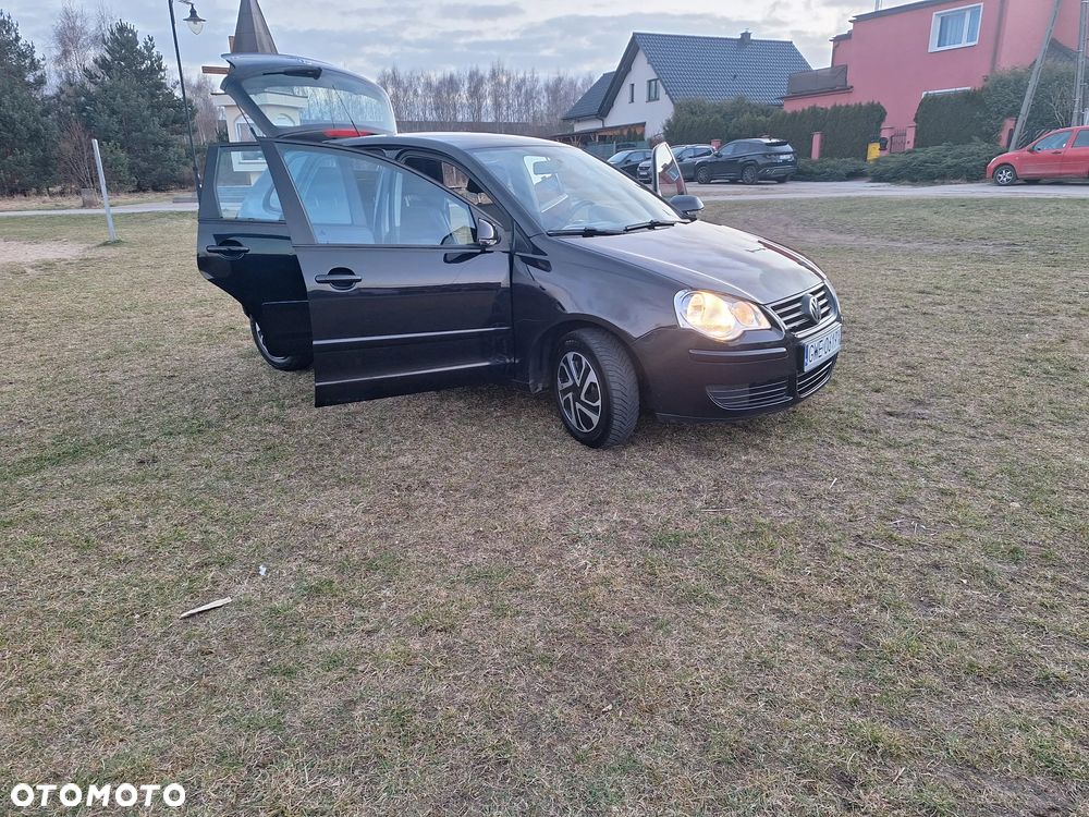 Volkswagen Polo 1.4 Comfortline - 2