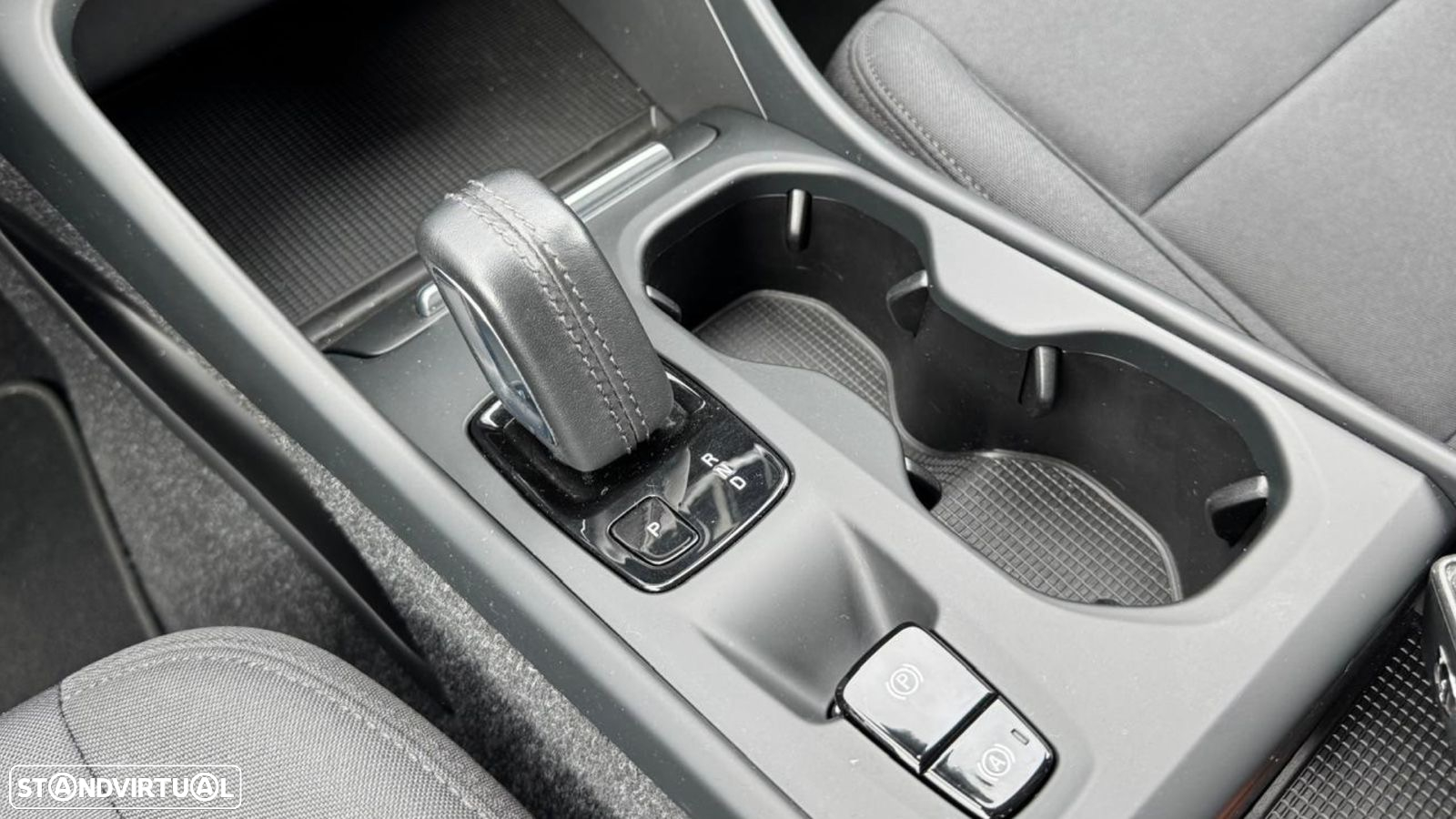 Volvo XC 40 1.5 T5 PHEV Momentum Plus - 18