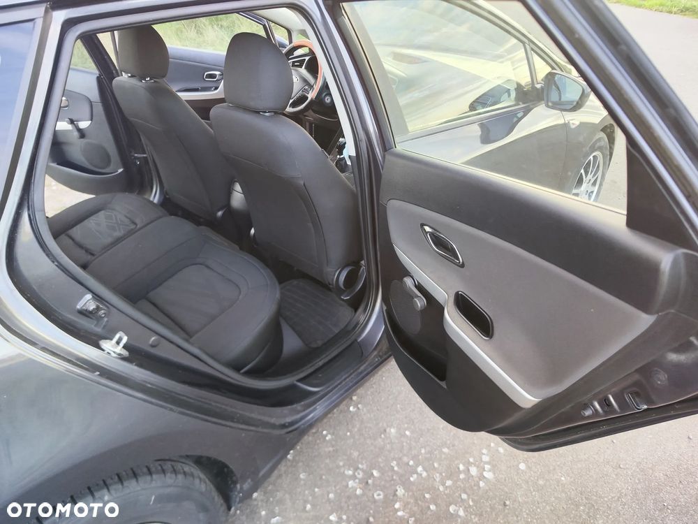 Kia Ceed 1.6 CRDi L - 10