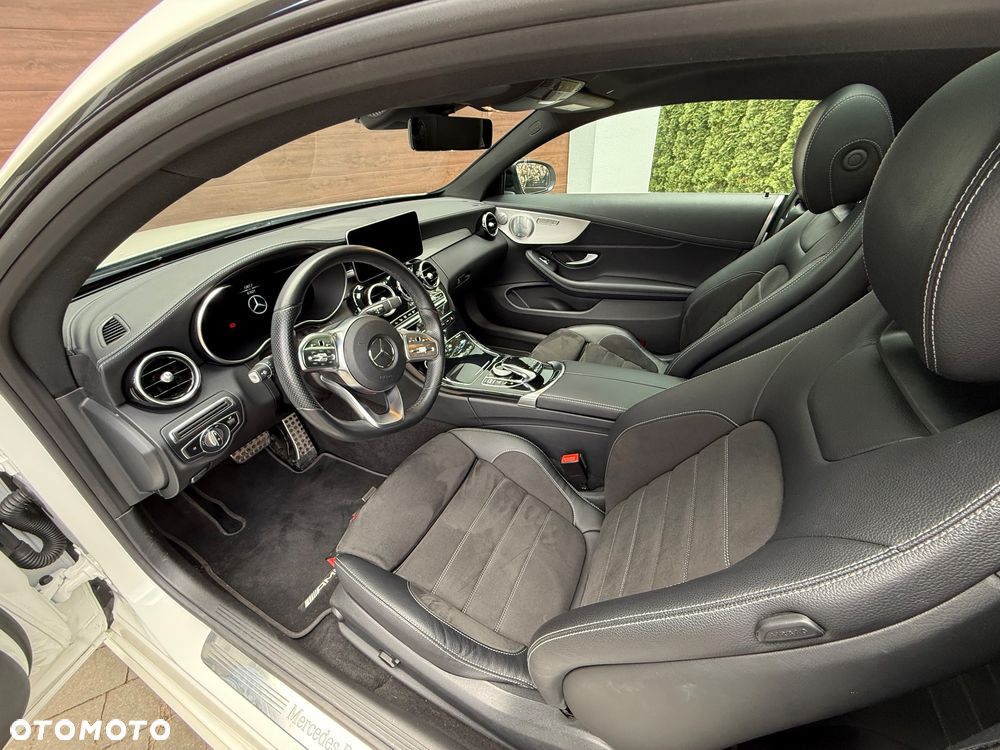 Mercedes-Benz Klasa C 220 d 4Matic 9G-TRONIC AMG Line - 18
