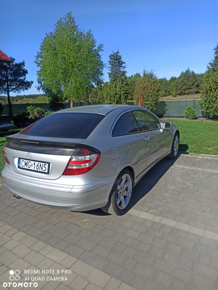 Mercedes-Benz Klasa C 180 Kompressor Sportcoupe - 3