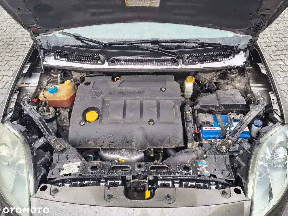 Fiat Bravo 1.9 Multijet Estiva Blue&Me - 15