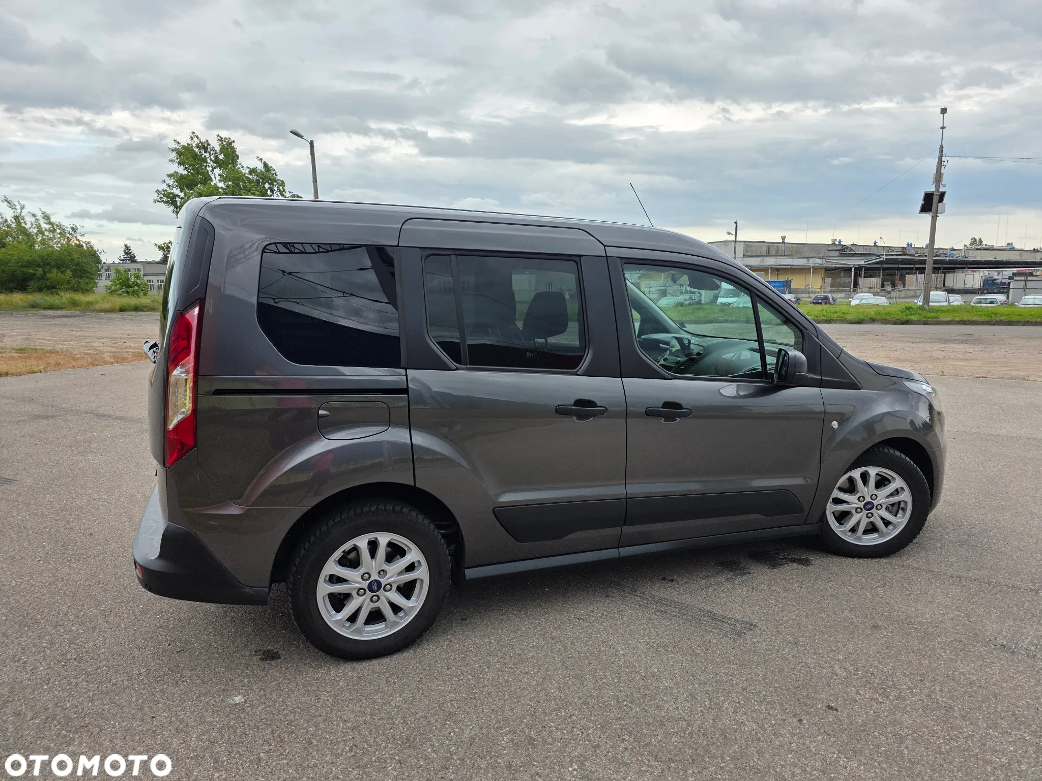 Ford Transit Connect 240 L2 Autm Trend - 10