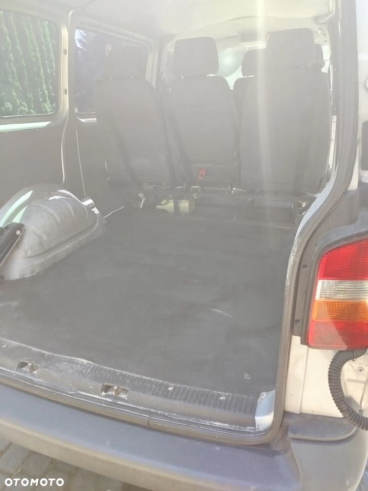 Volkswagen Transporter T5 - 8