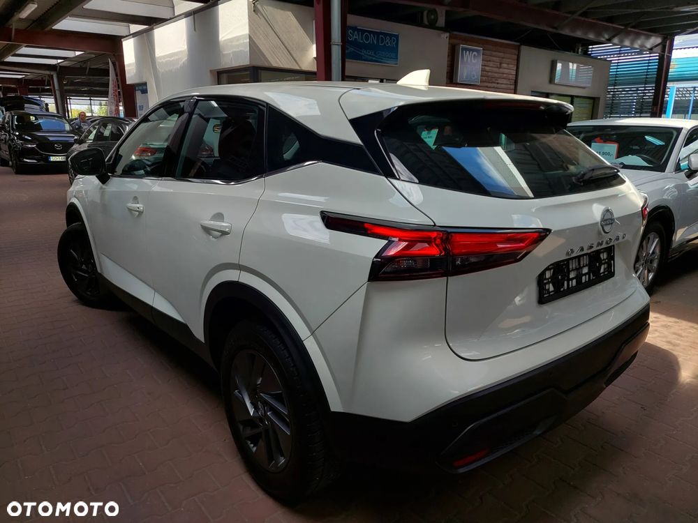 Nissan Qashqai 1.3 DIG-T mHEV N-Connecta Xtronic - 25