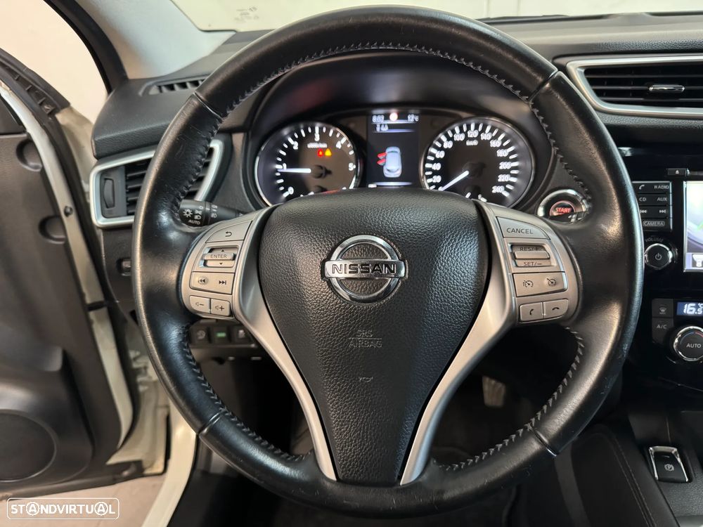 Nissan Qashqai 1.6 dCi Xtronic TEKNA - 14