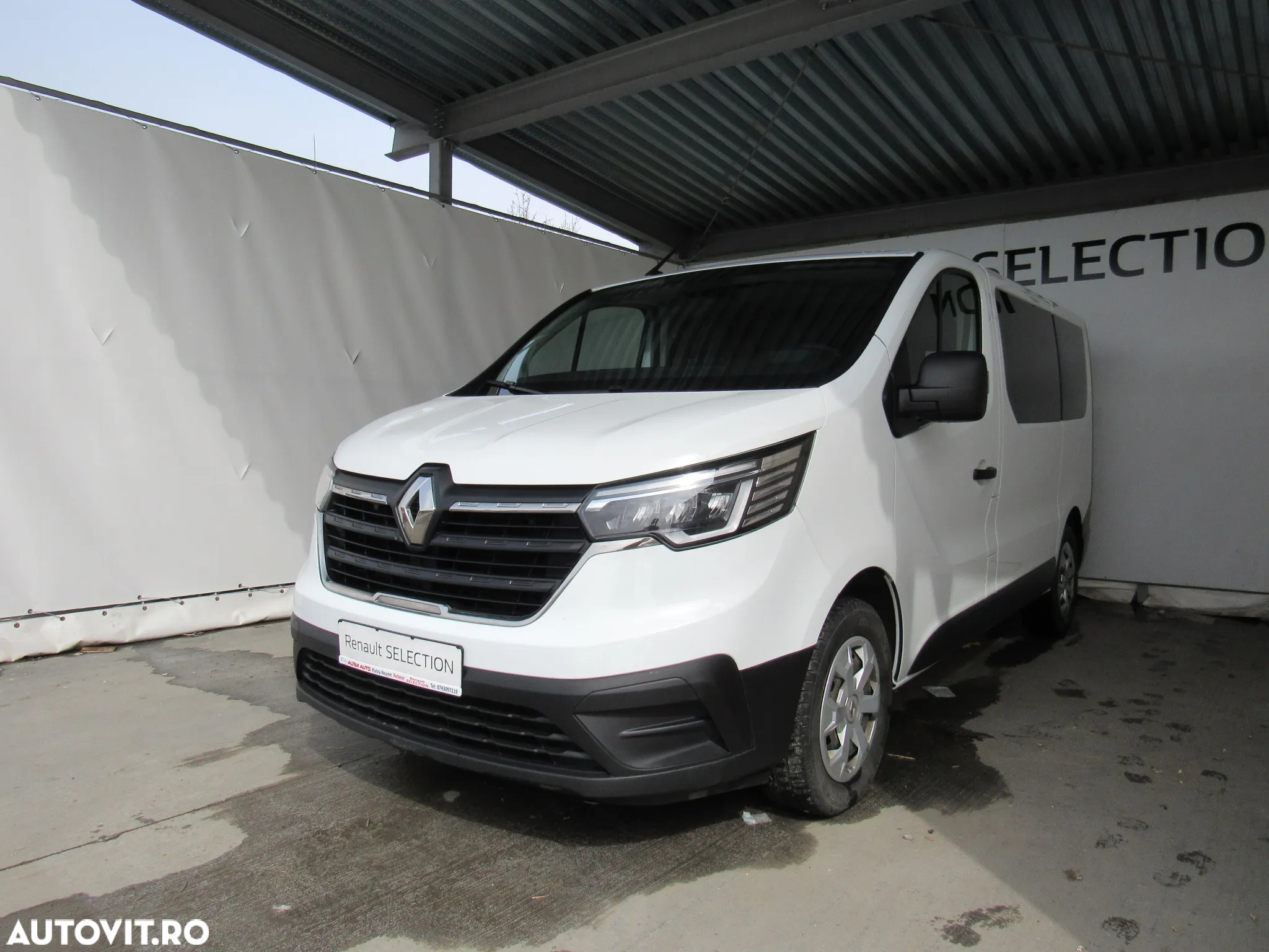 Renault Trafic Combi 2.0 Blue dCi 110 S&S L1 8+1 Life - 8