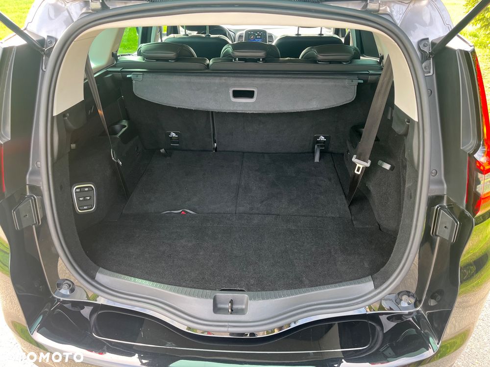 Renault Grand Scenic - 29