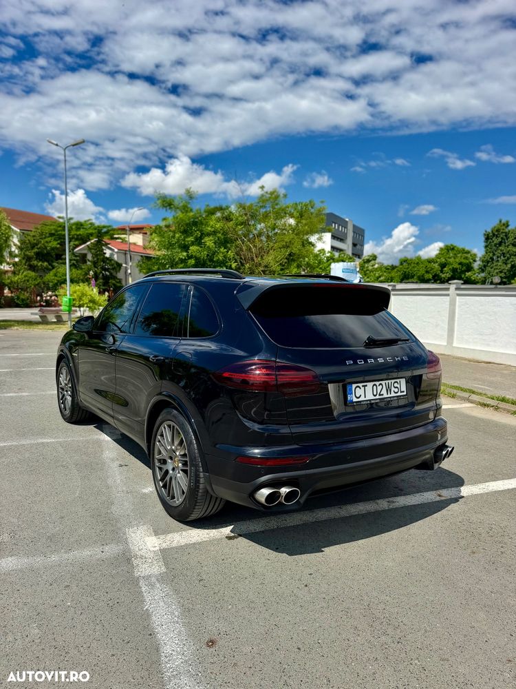 Porsche Cayenne S E-Hybrid Platinum Edition - 2