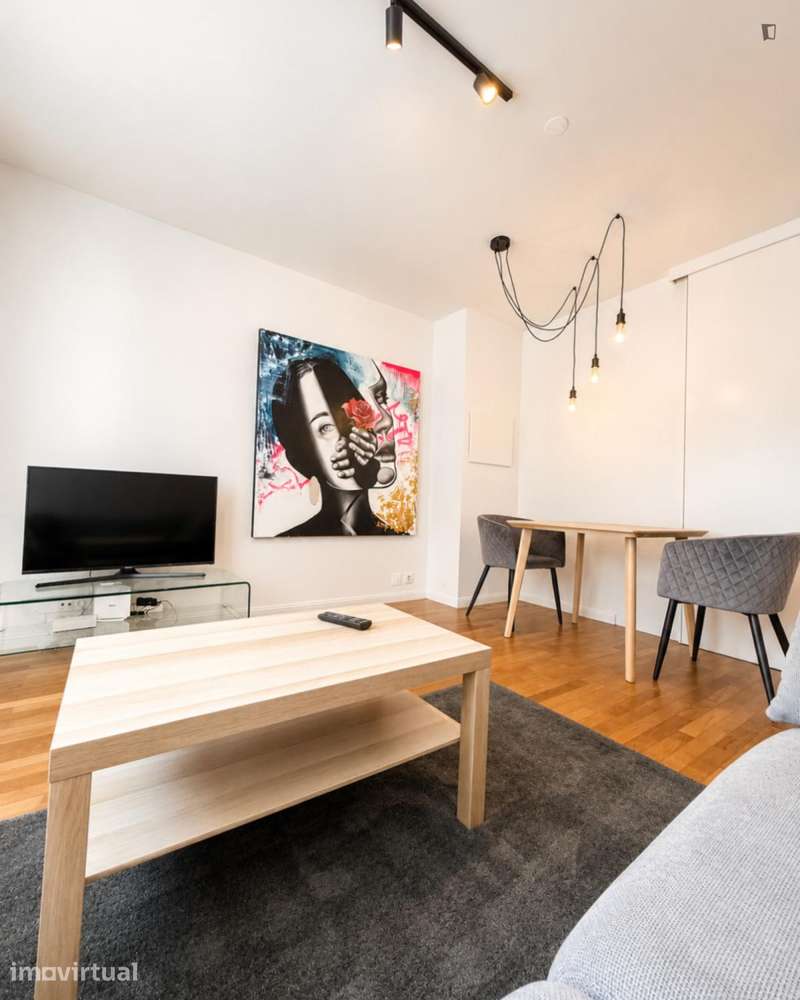 Apartamento com 1 quartos - localizado em Ramalde Porto - Grande imagem: 5/10