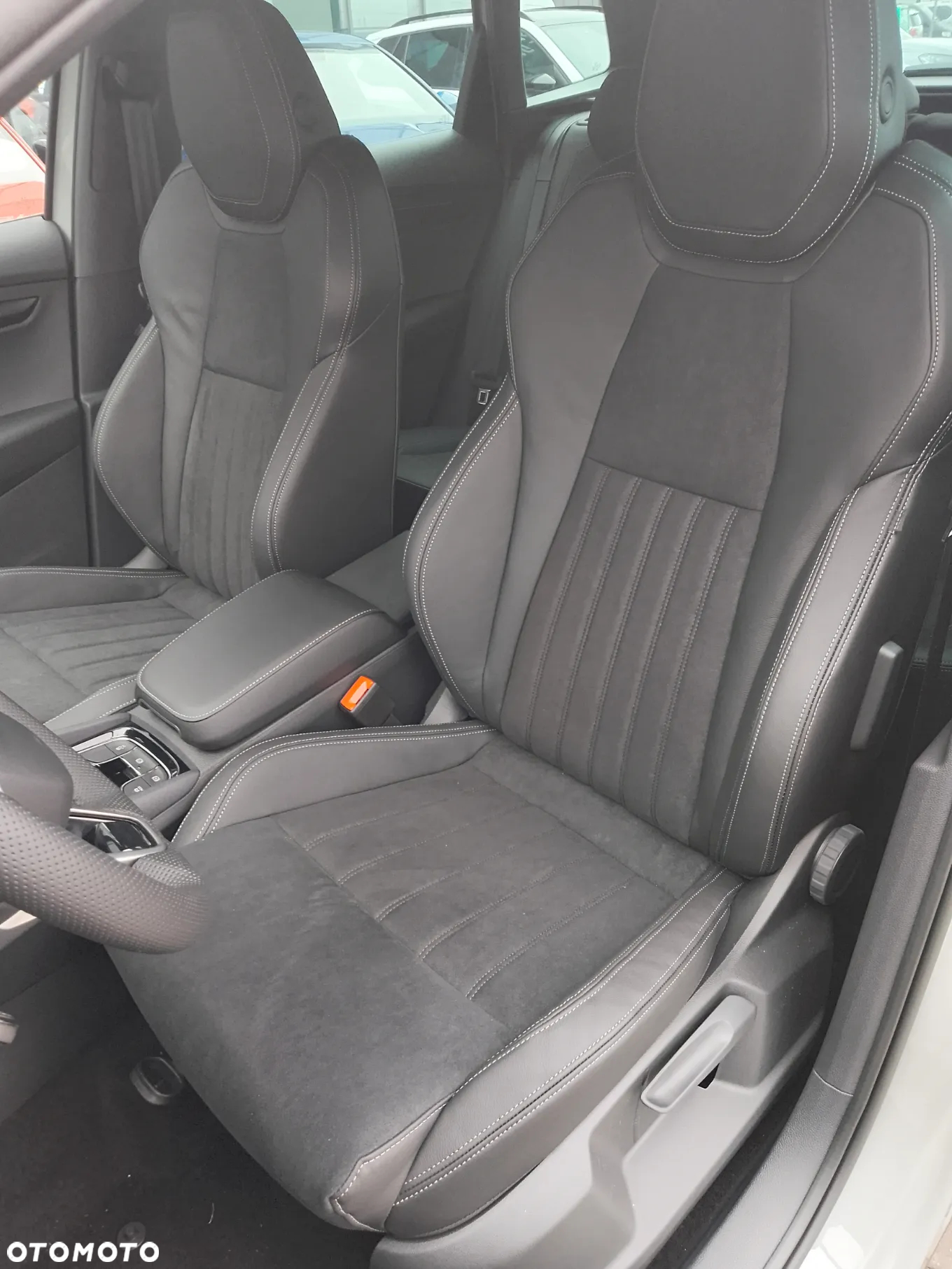 Skoda Karoq 1.5 TSI ACT Sportline DSG - 9