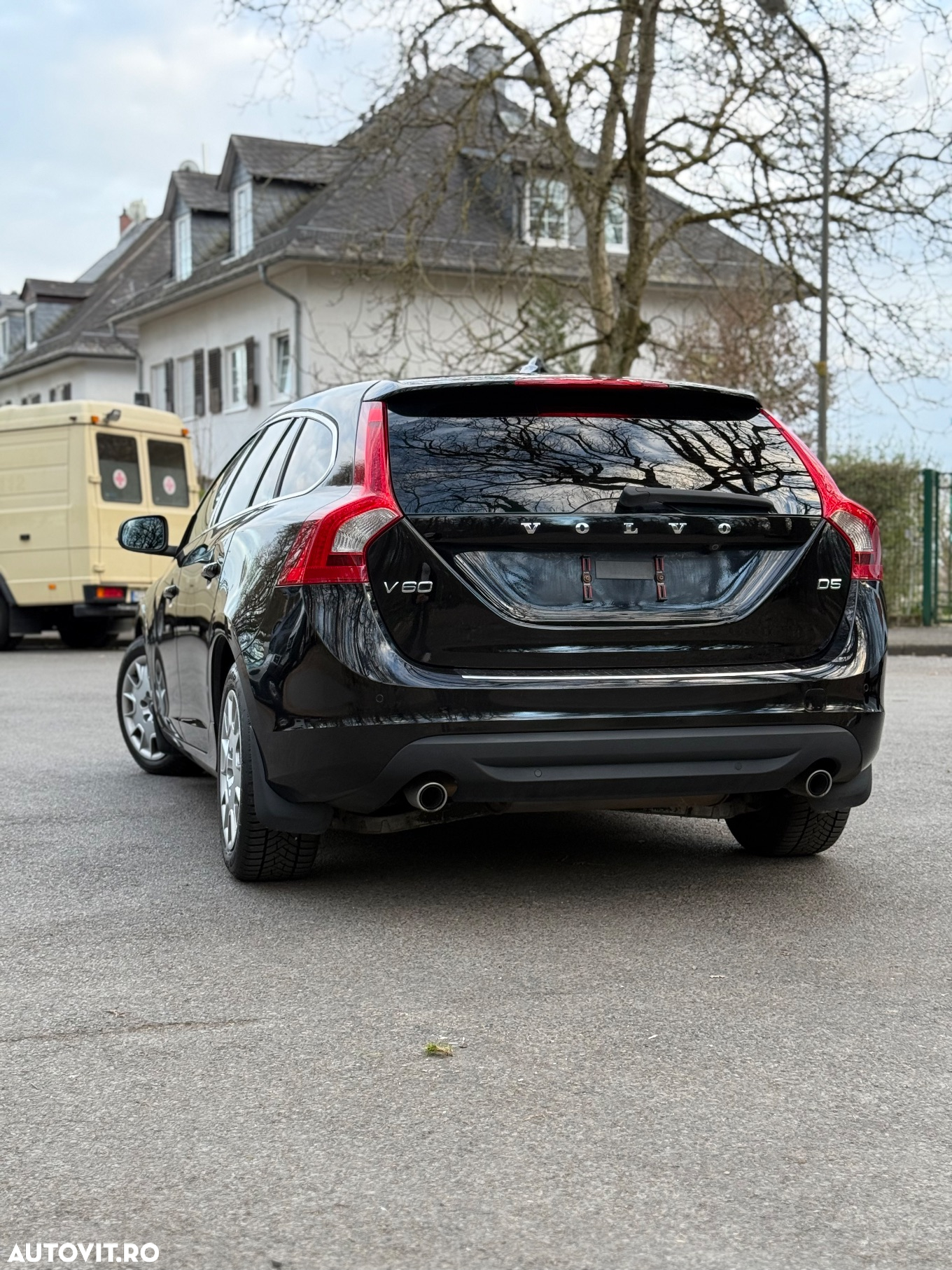 Volvo V60 D5 Start-Stop Summum - 2