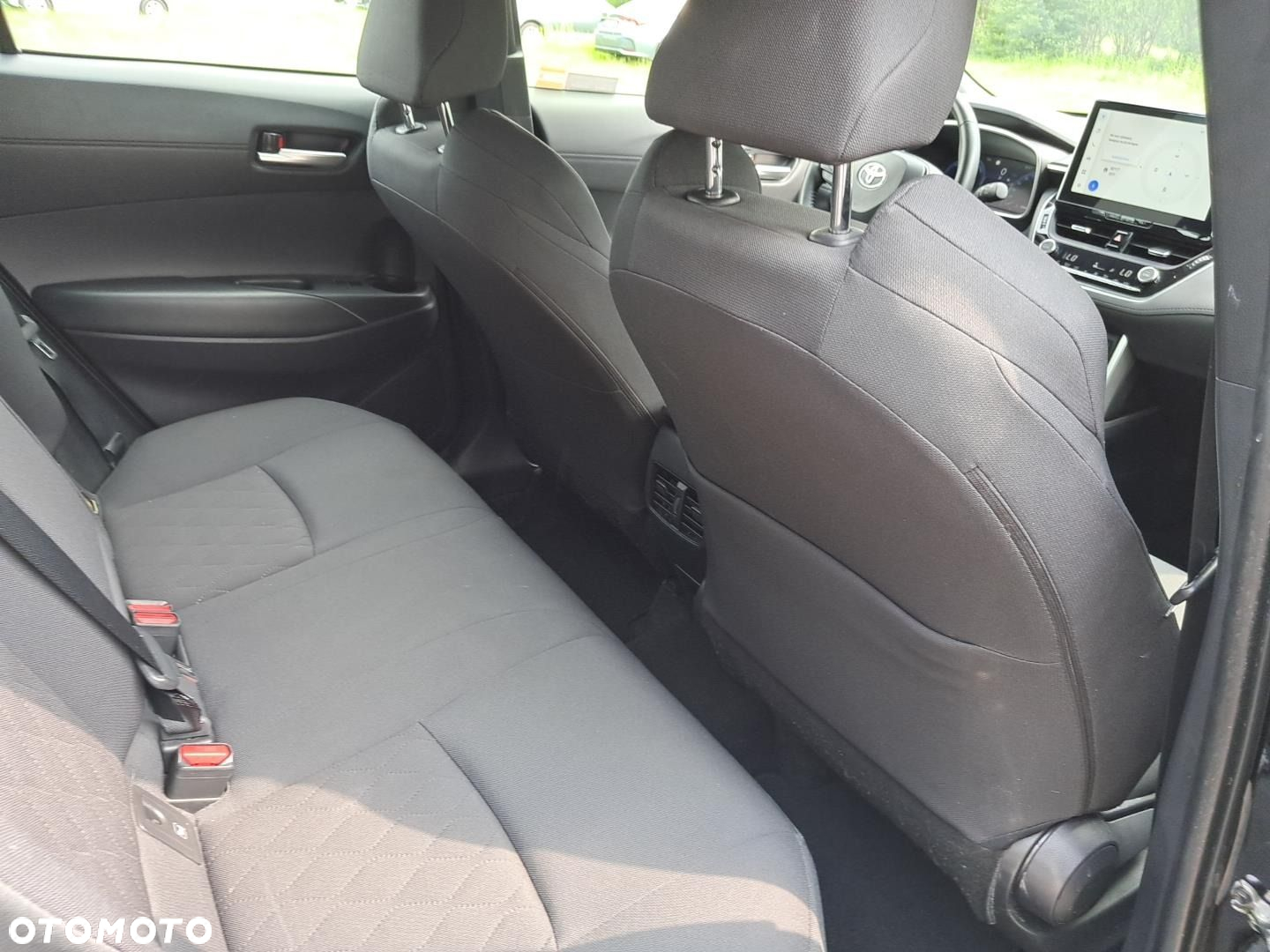 Toyota Corolla Cross - 12