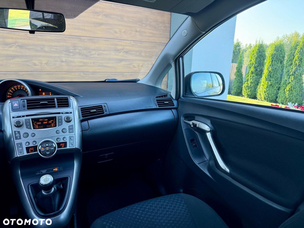 Toyota Verso - 17