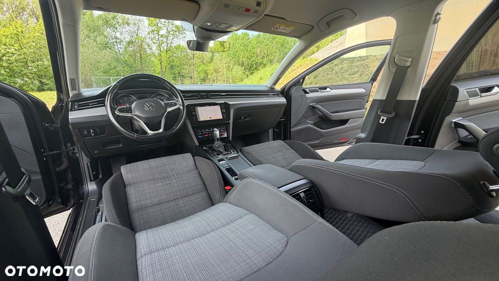 Volkswagen Passat 2.0 TDI SCR DSG - 8