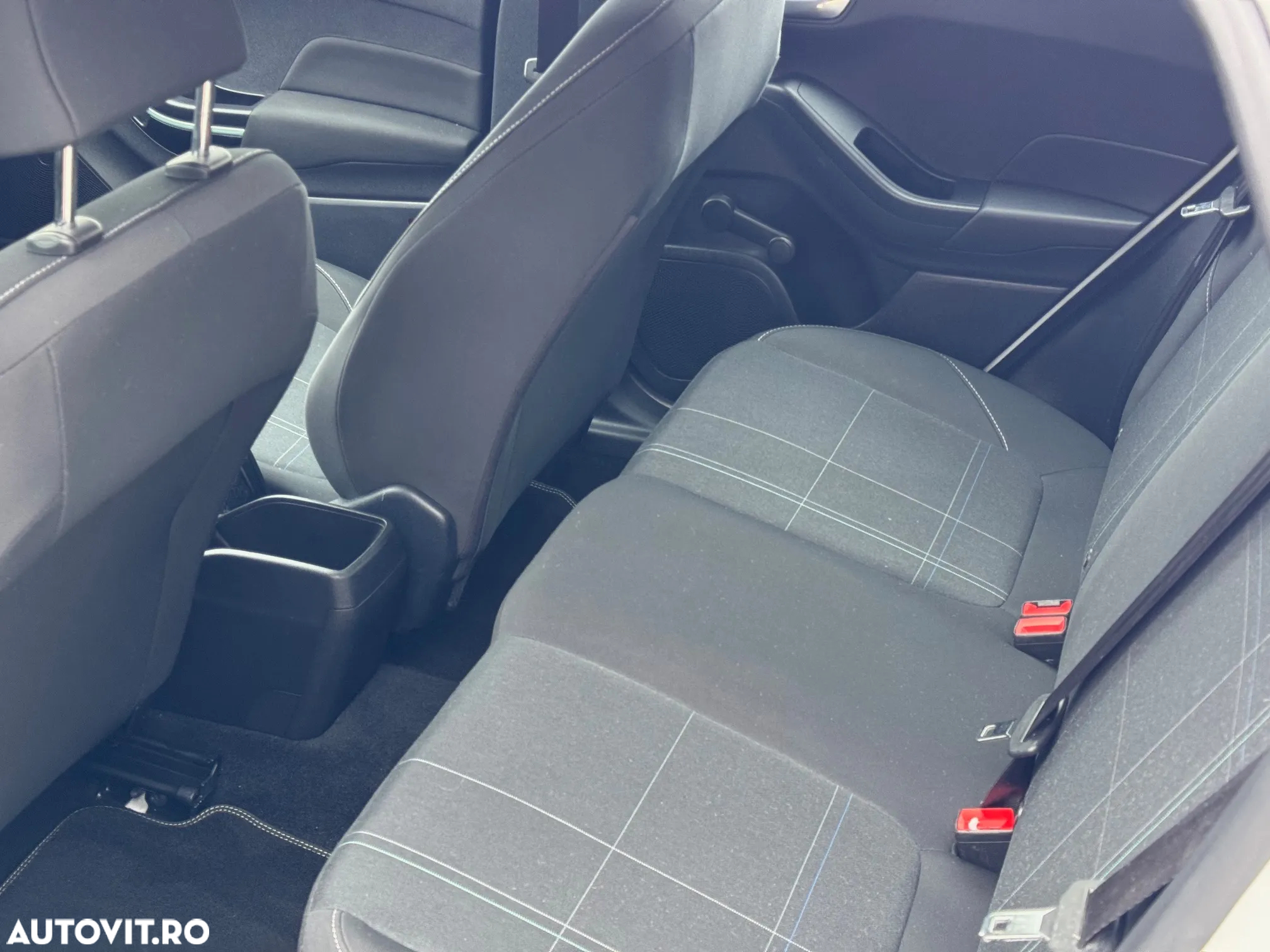 Ford Fiesta 1.5 TDCi Active II - 15