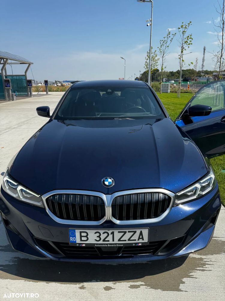 BMW Seria 3 330i xDrive AT - 1