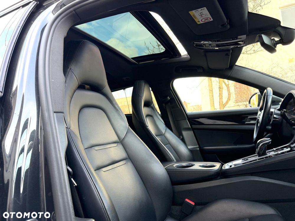 Porsche Panamera 4 E-Hybrid Executive - 13