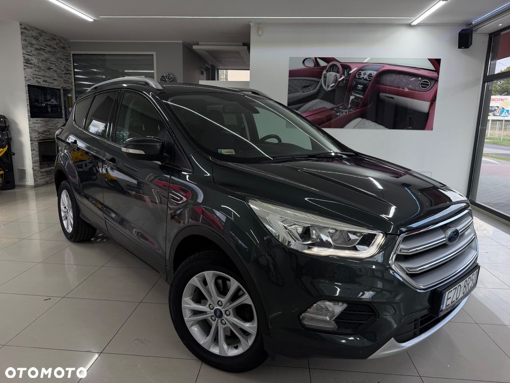 Ford Kuga 1.5 TDCi 2x4 Titanium - 1
