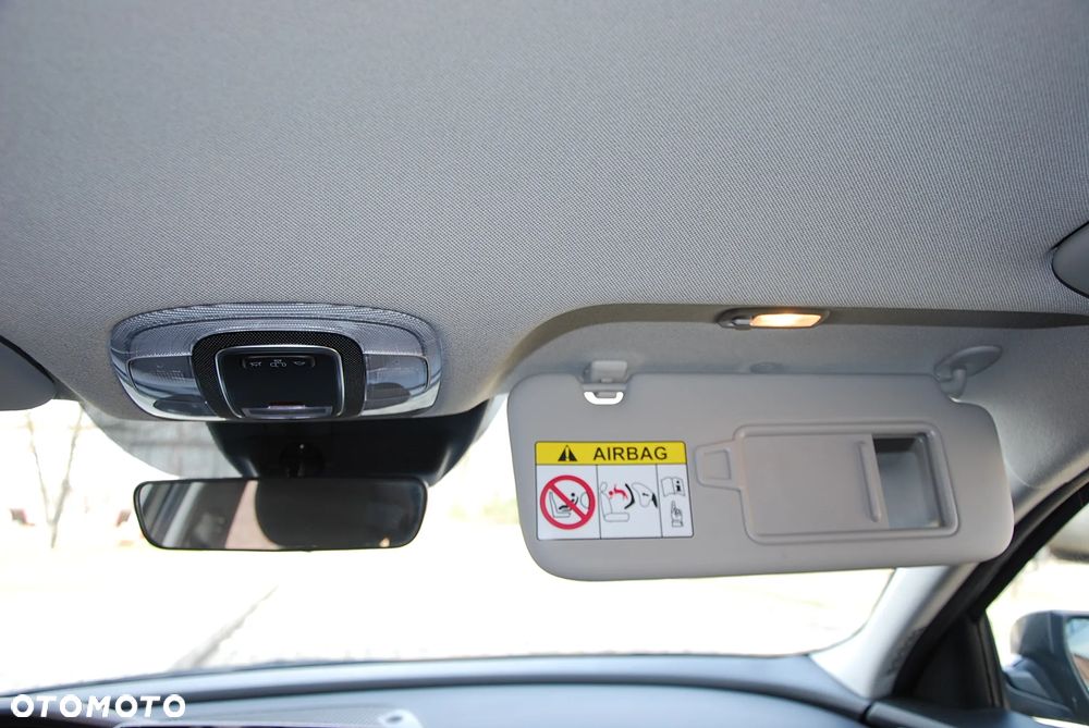 Hyundai Elantra 1.6 Smart - 33