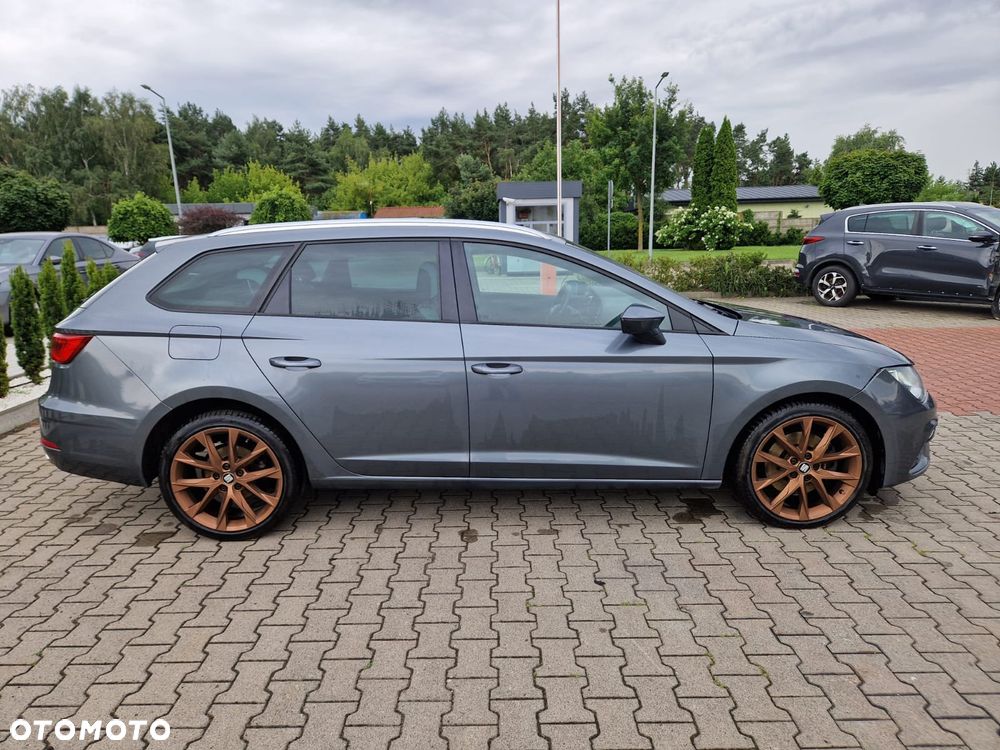 Seat Leon 2.0 TDI Xcellence S&S DSG - 8