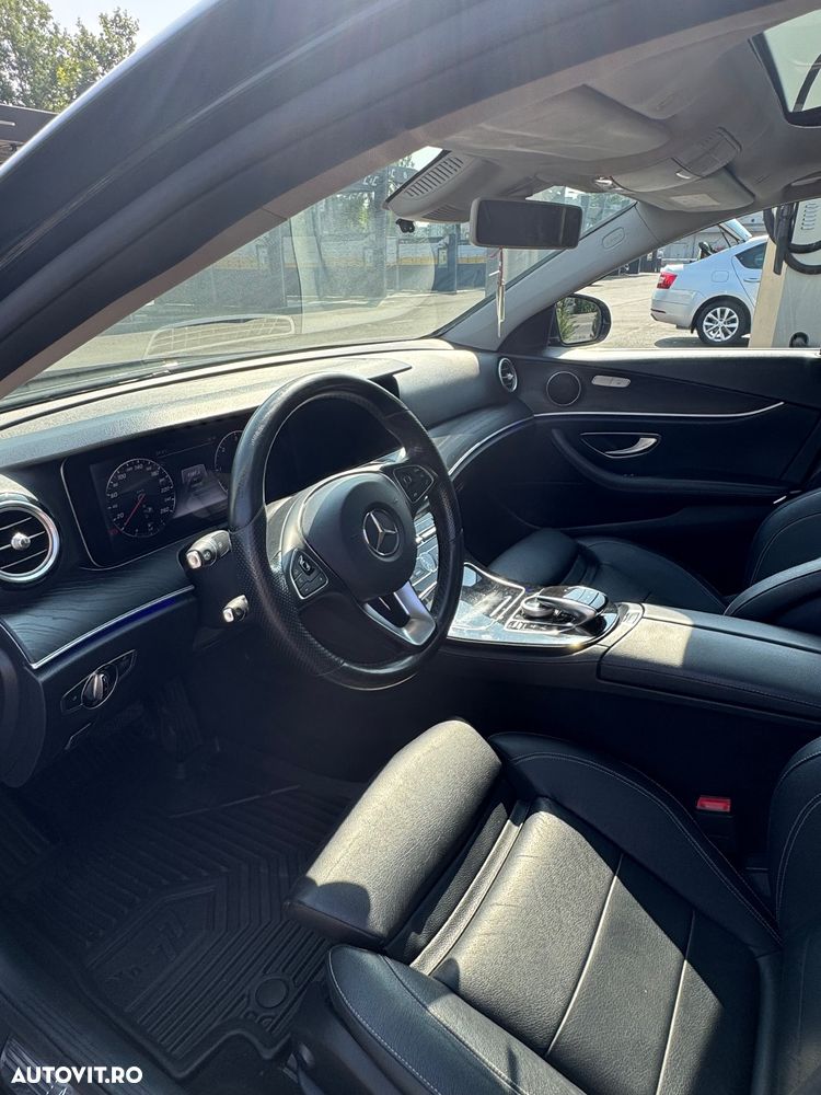 Mercedes-Benz E 220 d Aut. - 22