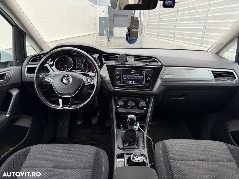 Volkswagen Touran 2.0 TDI Comfortline - 7