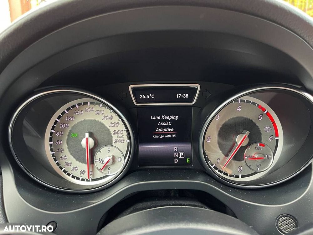 Mercedes-Benz CLA 220 d 4MATIC Aut. - 12