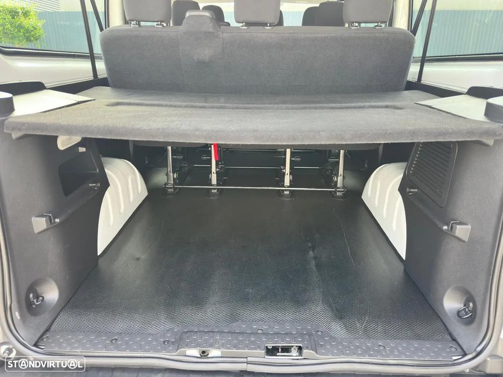 Renault Trafic - 13