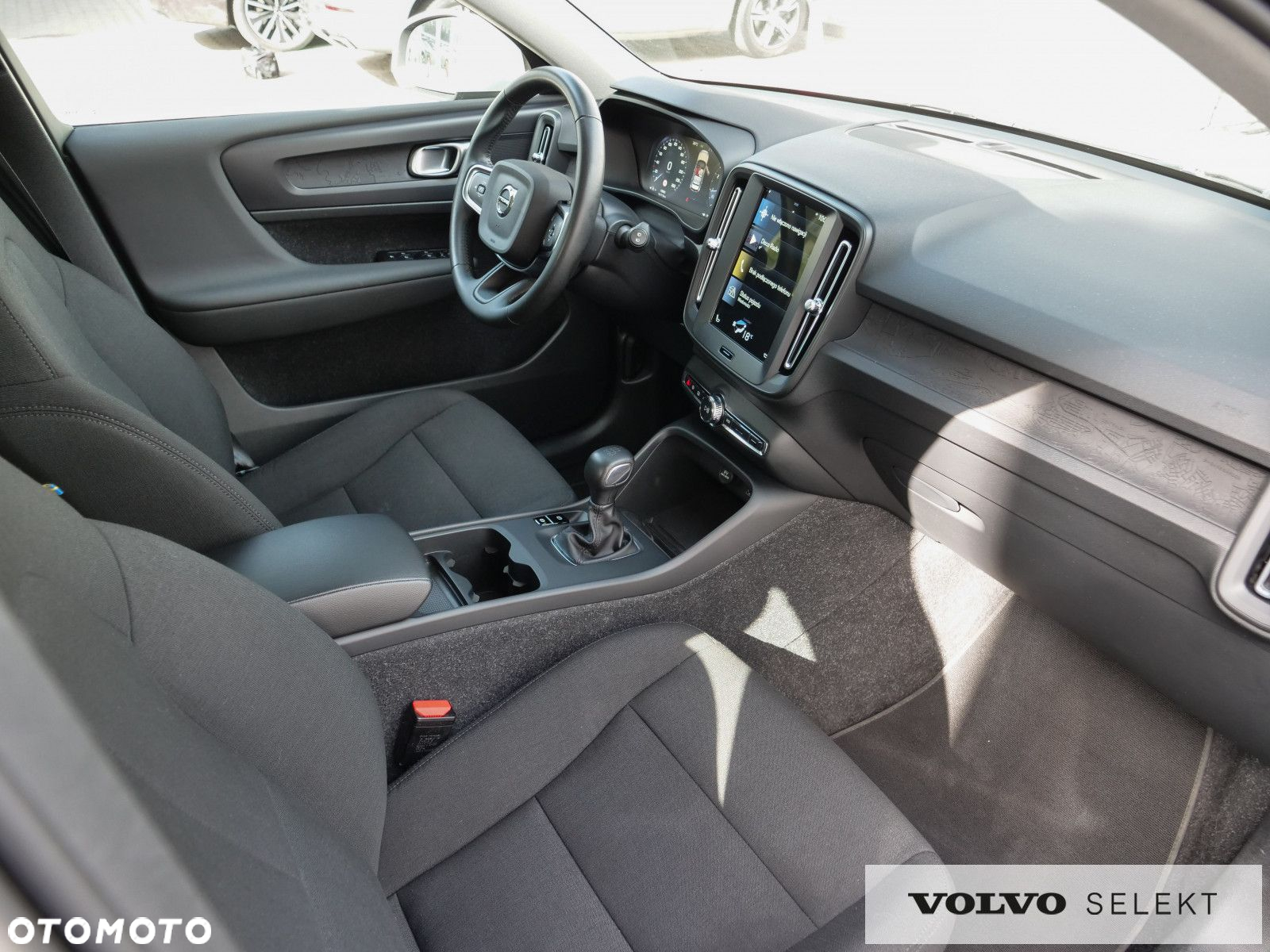 Volvo XC 40 - 28