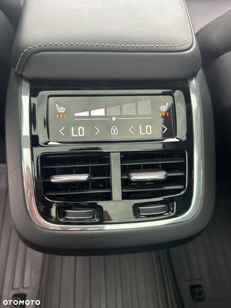 Volvo XC 60 B6 B AWD R-Design - 15