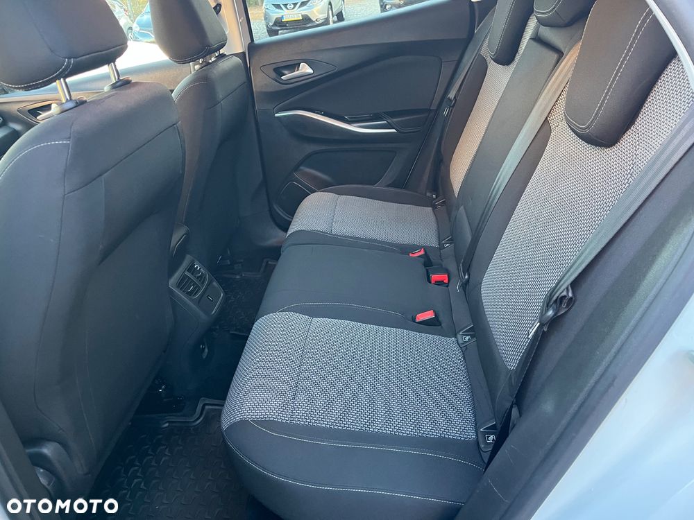 Opel Grandland X 1.2 T GPF Design Line S&S - 25