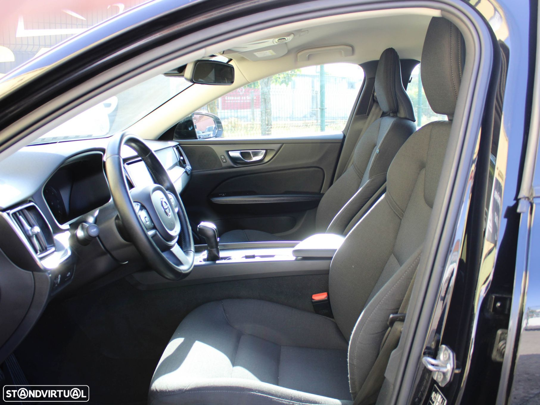 Volvo V60 2.0 D3 - 25