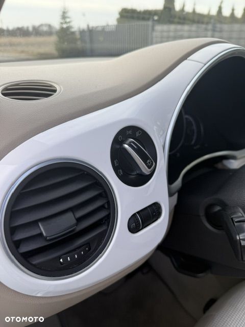 Volkswagen Beetle 1.6 TDI DPF - 12
