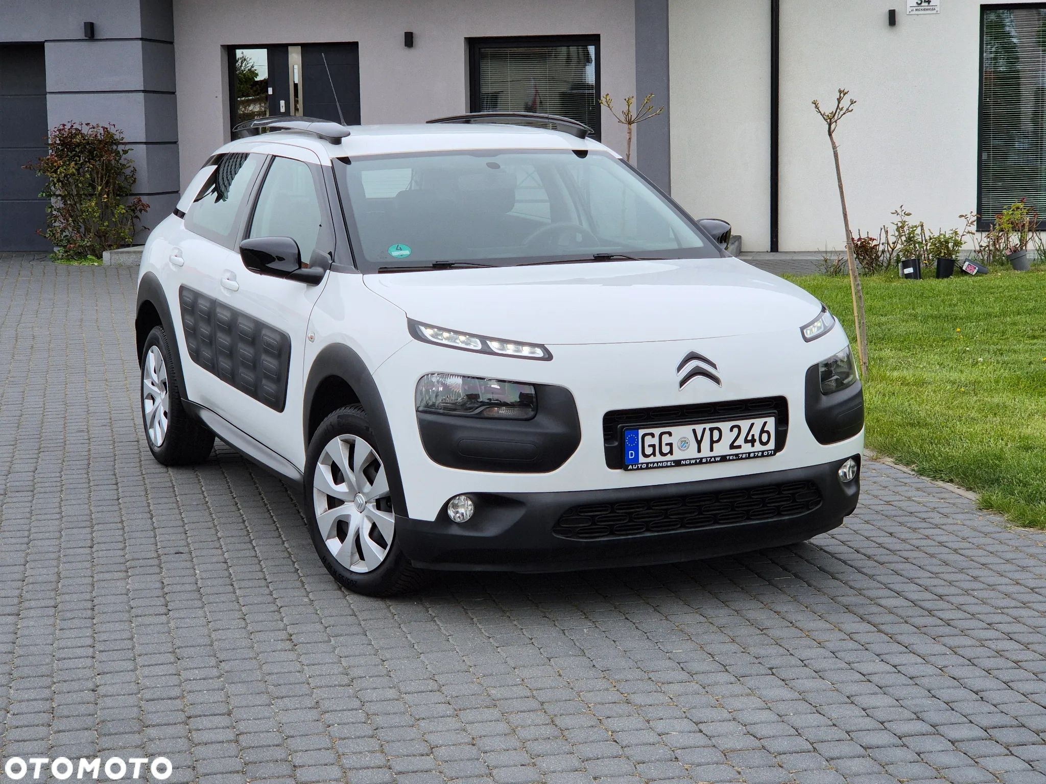 Citroën C4 Cactus 1.2 PureTech Feel Edition - 1