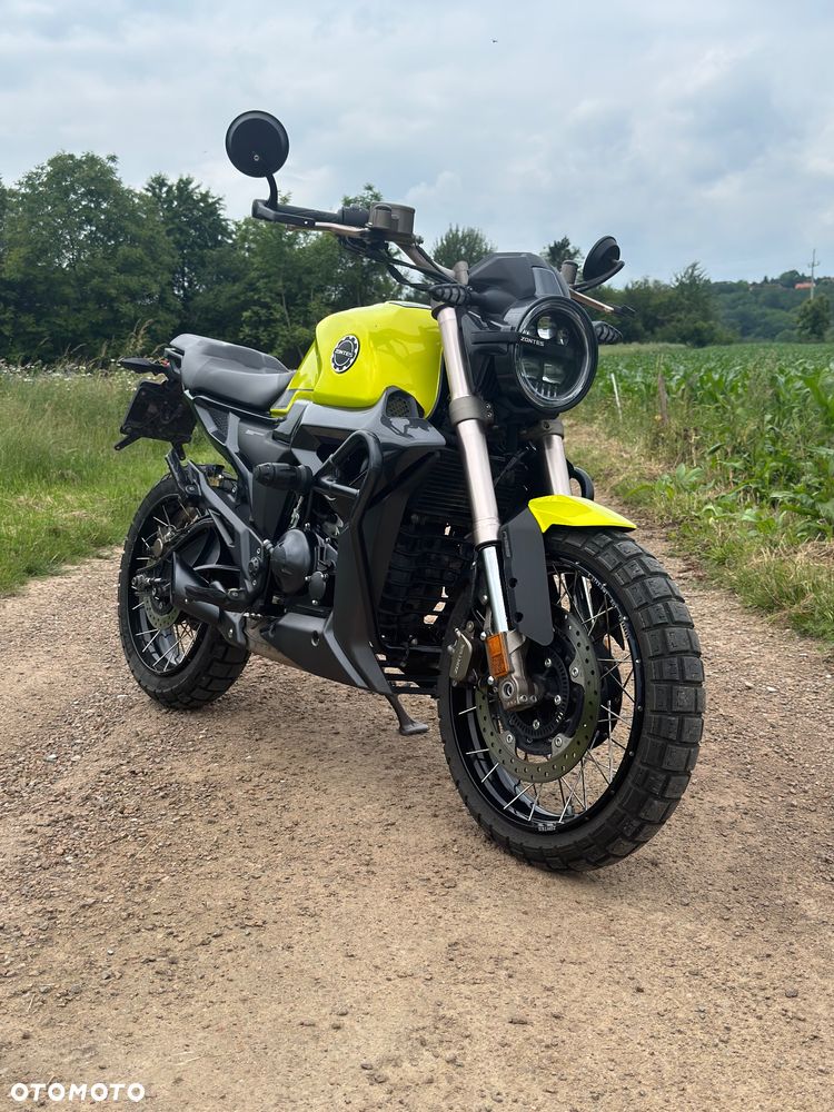 Zontes 125 G1 Spoke - 1