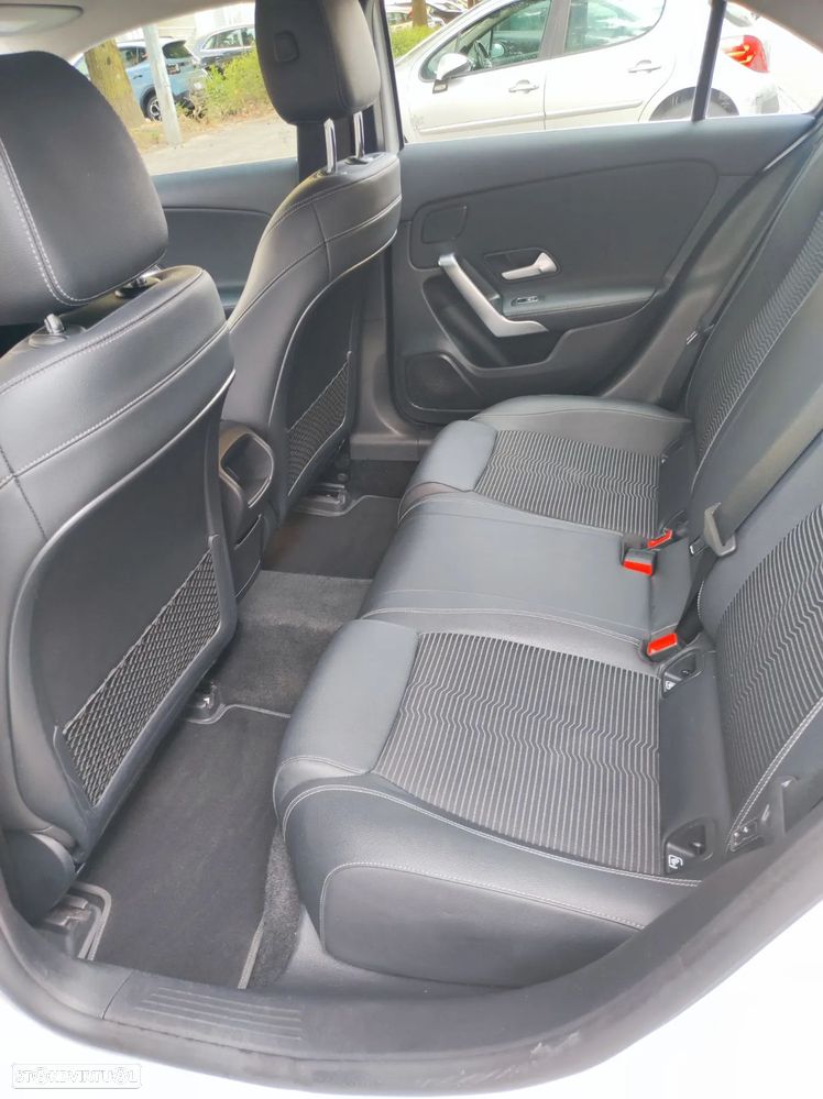 Mercedes-Benz A 250 Limousine - 20